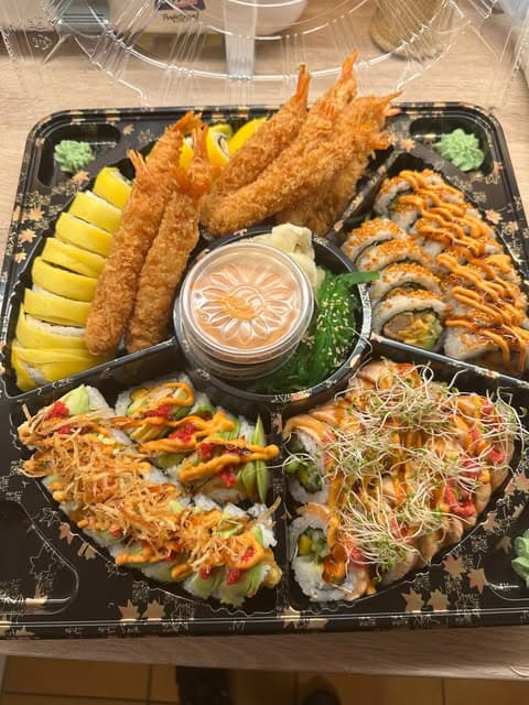 Grand Kombo Premium Maki